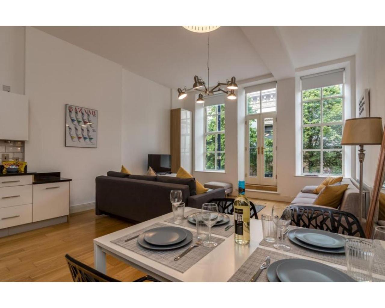 Fitzrovia Mansion Apartments In Belfast'S Cathedral Quarter 外观 照片